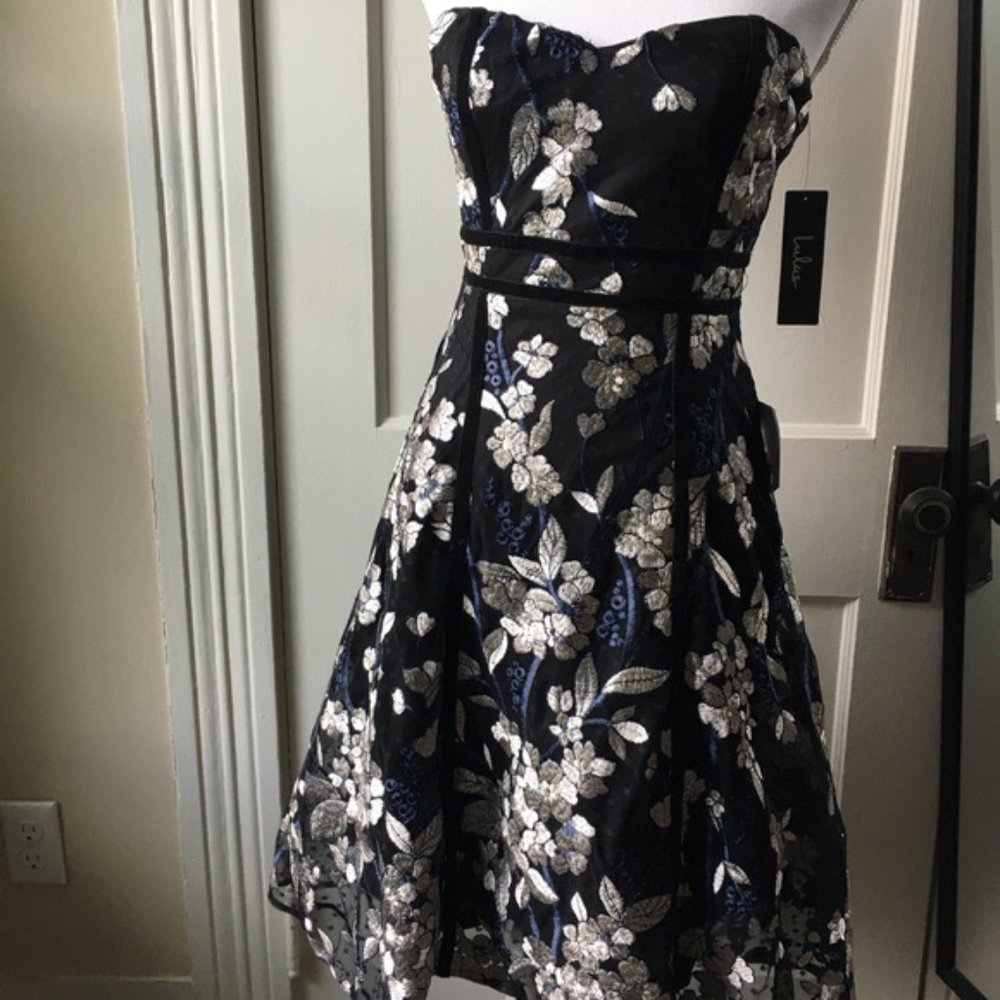 Tiny Prom Dress! Lulu's Fit & Flare strapless midi dress